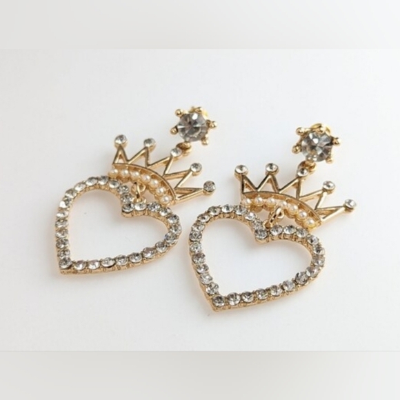 Betsey Johnson Gold crystal pearl crown heart earings with silver post - Picture 8 of 16
